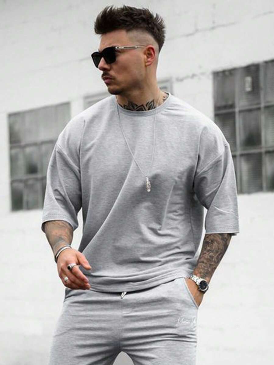 Men Solid Drop Shoulder Tee
