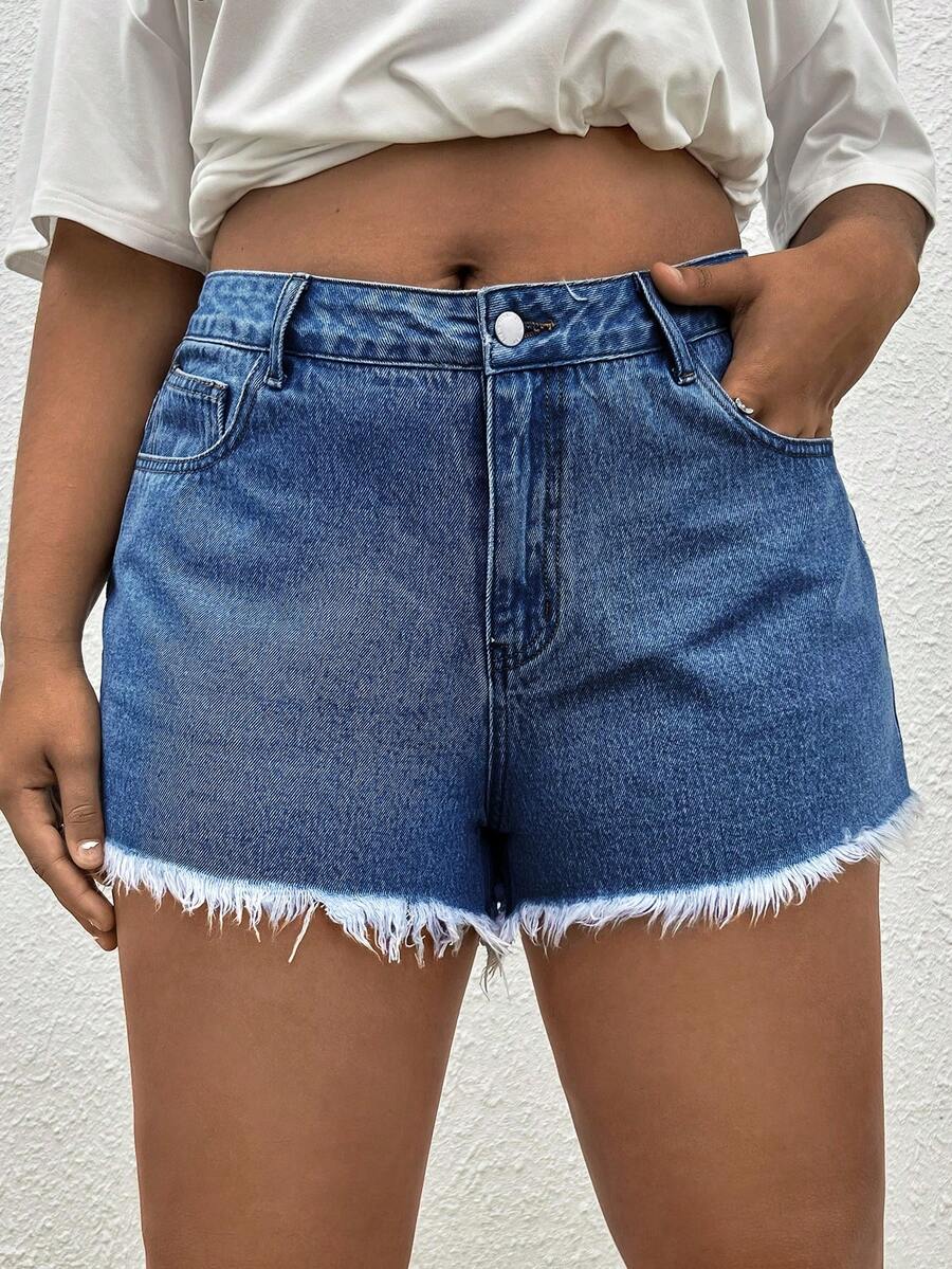 SHEIN Plus Raw Hem Denim Shorts, Mom Shorts - Medium Wash - View 1