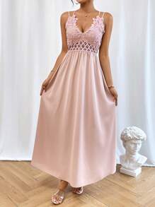 SHEIN Privé 水溶蕾絲拼接吊帶連衣裙 - 淺粉色 - 查看 4