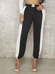 SHEIN SXY 字母補丁細節拼接側邊接縫衛褲 - 黑與白 - 查看 1