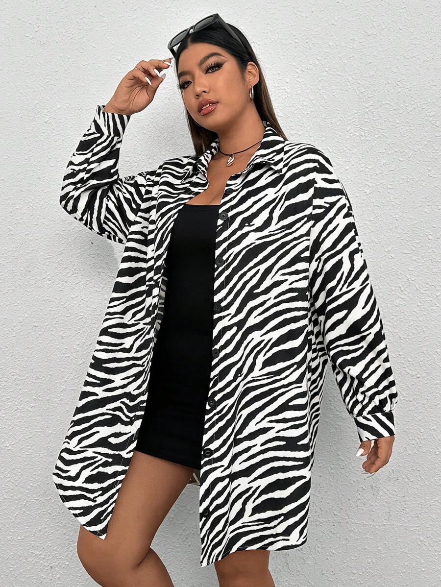 SHEIN Coolane 大碼斑馬條紋落肩袖前紐扣外套 - 黑與白 - 查看 1