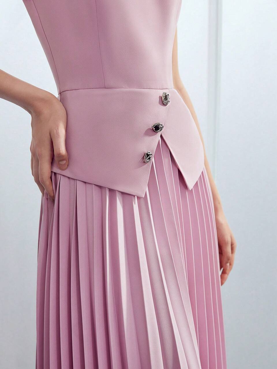 MOTF PLEATED PEPLUM DRESS