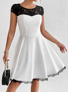 SHEIN Privé Bảng Lace tương phản Váy chữ A - trắng - Xem 1