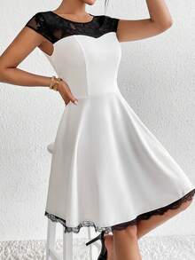 SHEIN Privé Bảng Lace tương phản Váy chữ A - trắng - Xem 3