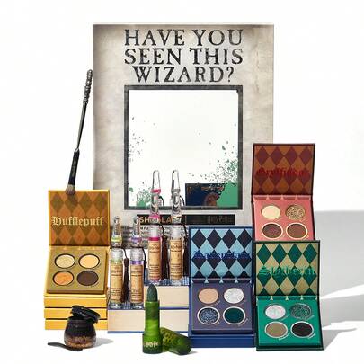 Harry Potter™ X SHEGLAM 哈利波特™ 全系列套裝 葛萊分多™ 史萊哲林™ 赫夫帕夫™ 拉文克勞™ 化妝組 霍格華茲學院化妝工具包 品牌 美容 化妝 化妝品 適合女性與女孩 完美搭配夏季春季 Y2K 時尚 流行 生日 母親節禮物 假期 派對準備就緒 最佳顏色