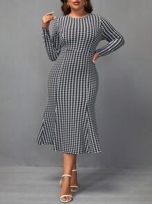 SHEIN Clasi 大碼千鳥格印花魚尾裙下擺洋裝 - 黑與白 - 查看 4