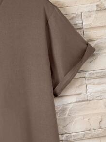 Manfinity Dauomo Men Solid Round Neck Tee - Mocha Brown - View 4