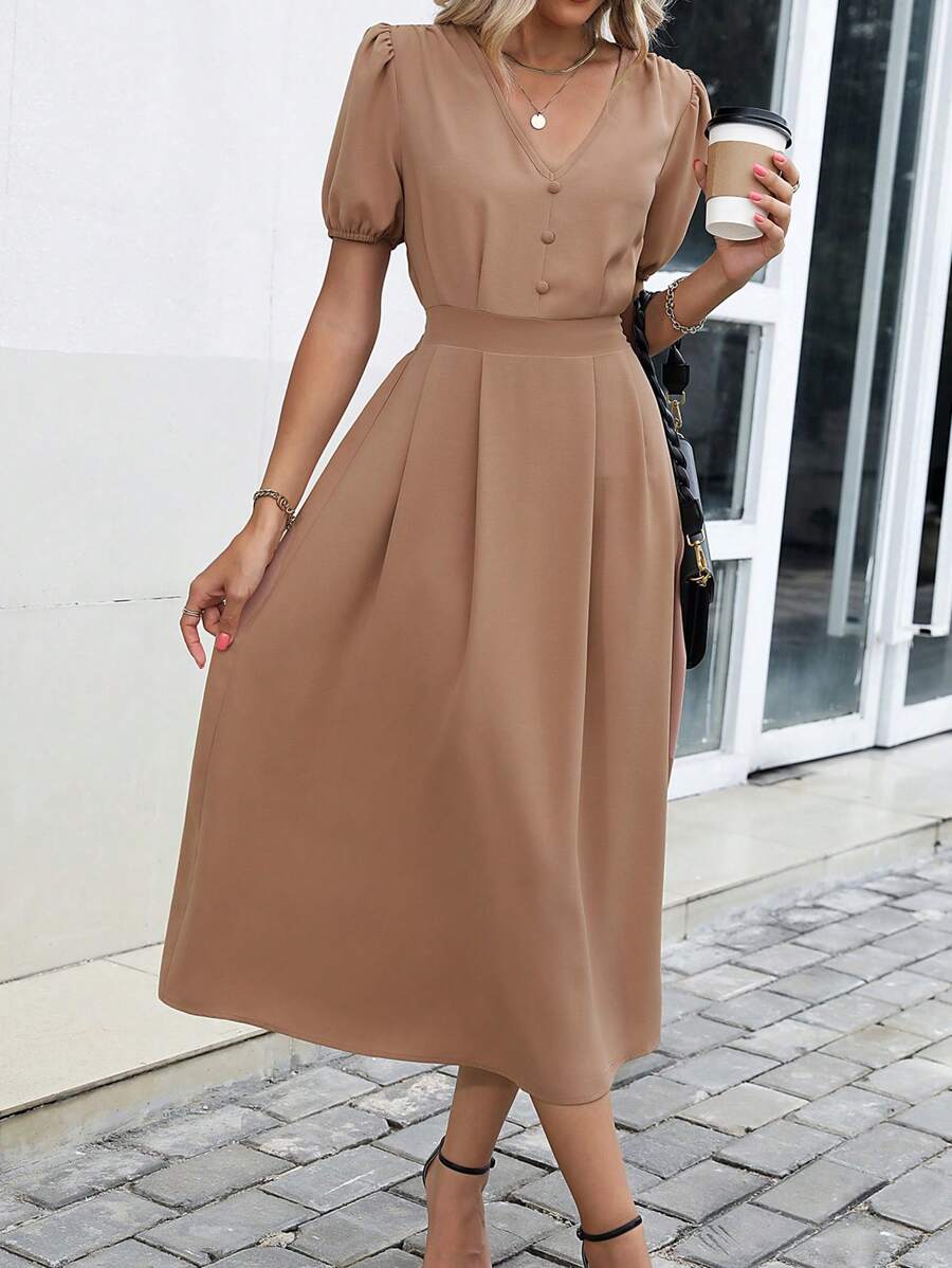 SHEIN Clasi Vestido unicolor con botón delantero de manga farol con diseño de fruncido - Marrón - Ver 1