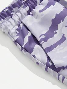 ROMWE MEN Street Life Guys Camo & Letter Graphic Striped Trim Drawstring Waist Shorts - Multicolor - View 4