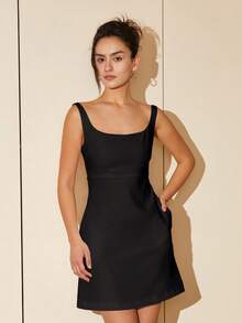 素色大圓領連衣裙 - 黑色 - 查看 3