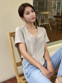 Dazy Designer Chất rắn Dây kéo Viền không đối xứng Áo sơ mi Crop - Xám - Xem 6