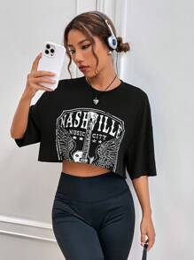 SHEIN EZwear Camiseta crop con estampado de letra de hombros caídos - Negro - Ver 3