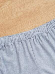 SHEIN Chica preadolescente Conjunto de pijama Camiseta unida en contraste perezoso & con estampado de slogan & Shorts - Azul y blanco - Ver 4