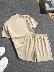 Manfinity Homme Bộ hai mảnh Nam Nút màu trơn Giải trí - Màu Khaki - Xem 2