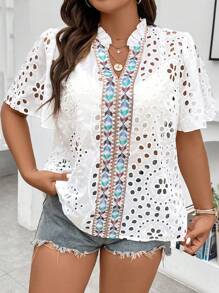 SHEIN LUNE Plus Floral Embroidery Notched Neckline Butterfly Sleeve Schiffy Blouse For Summer - White - View 6