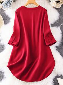 SHEIN LUNE 大碼捲邊袖弧形下擺襯衫 - 紅色 - 查看 2