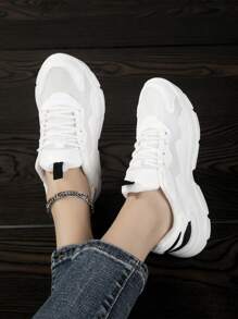 女士低頂輕盈透氣全季時尚萬能厚底運動鞋、休閒鞋和徒步鞋