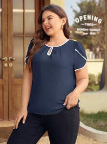 SHEIN LUNE 大碼鎖眼領口花瓣袖褶皺細節襯衫 - 藏蓝色 - 查看 5