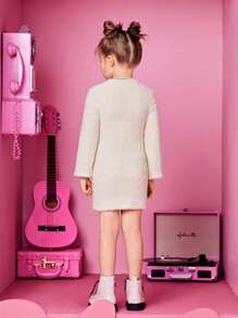 SHEIN Cô Gái Trẻ Thêu Chữ Tay áo loe 	
Fuzzy Đầm - Màu be - Xem 2