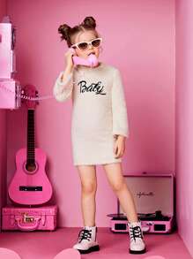 SHEIN Cô Gái Trẻ Thêu Chữ Tay áo loe 	
Fuzzy Đầm - Màu be - Xem 5