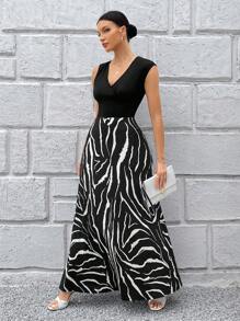 SHEIN Privé In hoa văn ngựa vằn Cổ v Đầm - Đen và trắng - Xem 1