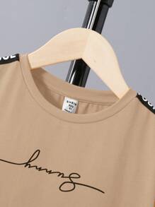 SHEIN 男大童字母圖案織帶拼接T恤和短褲 - 杏色 - 查看 6