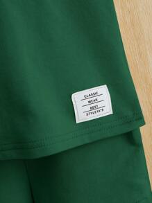 SHEIN 男嬰字母補丁細節連帽T恤和短褲 - 墨綠色 - 查看 4