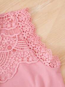 SHEIN Young Girl Contrast Guipure Lace Keyhole Back Tank Top