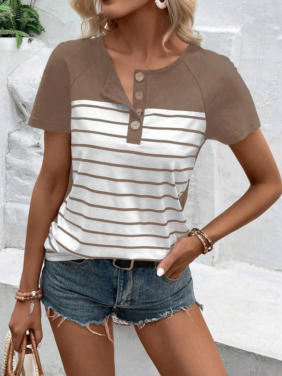 SHEIN LUNE Camiseta con estampado de rayas de manga raglán con botón - Marrón - Ver 1