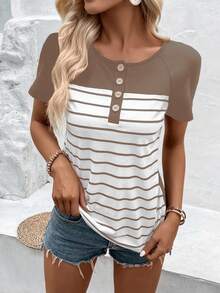 SHEIN LUNE Camiseta con estampado de rayas de manga raglán con botón - Marrón - Ver 3