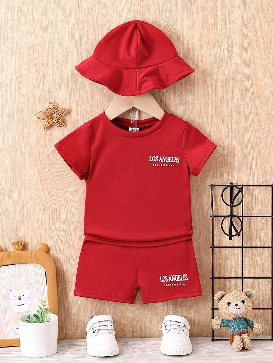 女嬰字母圖案T恤和短褲