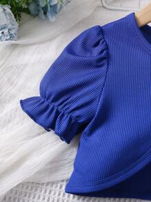 SHEIN Young Girl Floral Print Cami Jumpsuit & Puff Sleeve Crop Tee