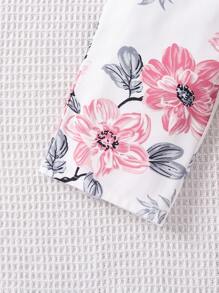 SHEIN Young Girl Floral Print Cami Jumpsuit & Puff Sleeve Top - Pink - View 4