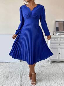 SHEIN Unity 大碼雞心領口百褶下擺連衣裙 - 寶藍色 - 查看 5