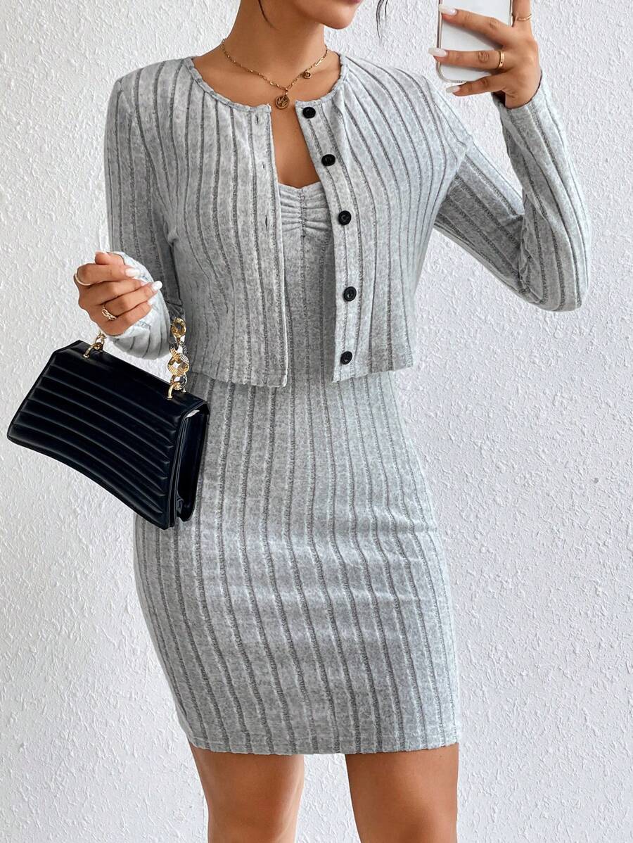 SHEIN Essnce 素色前紐扣夾克&吊帶連衣裙 - 灰色 - 查看 1