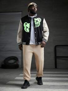 Manfinity VCAY Men Plus Reflective Expression Print Striped Trim Colorblock Varsity Jacket, For Fall Winter - Black and White - View 5