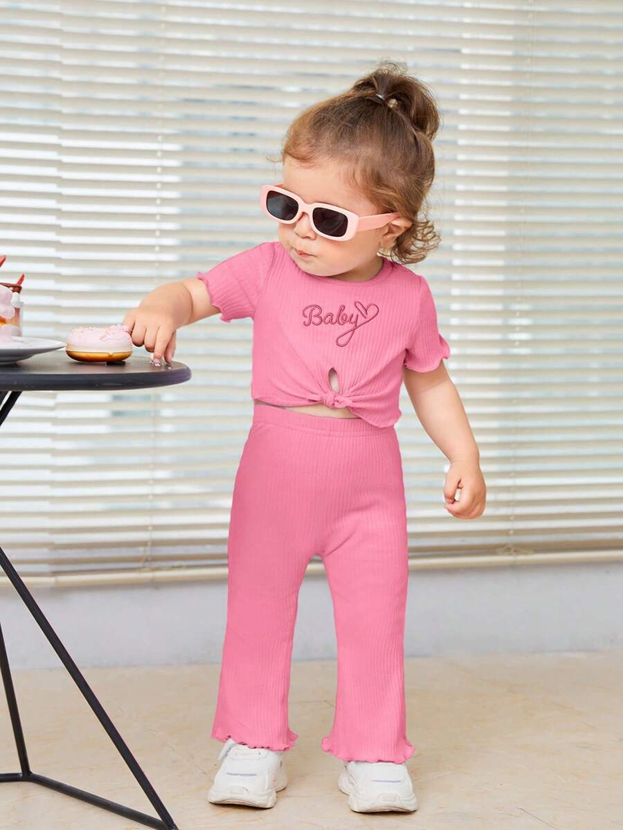 SHEIN Đứa bé gái Thêu Chữ Ren Mộc nhĩ Nút viền Áo thun & Quần ống loe - Hồng - Xem 1