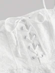 SHEIN MOD Vestido de tirantes con cordón delantero bajo con fruncido jacquard - Blanco - Ver 3
