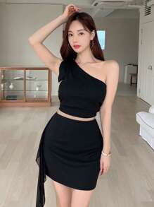 SHEIN Solid One Shoulder Crop Top & Ruched Side Skirt - Black - View 1
