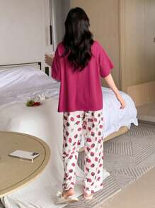 DAZY Figure & Slogan Graphic Drop Shoulder Tee & Strawberry Pattern Trousers Lounge Set - Hot Pink - View 2
