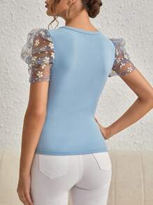 SHEIN Privé 花卉圖案網紗泡泡袖T恤 - 淺藍色 - 查看 2