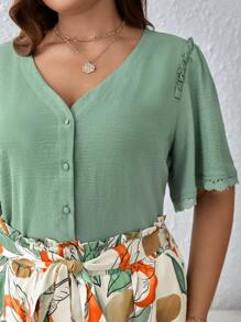 SHEIN Frenchy Plus Frill Trim Top & Plants Print Belted Pants - Multicolor - View 2