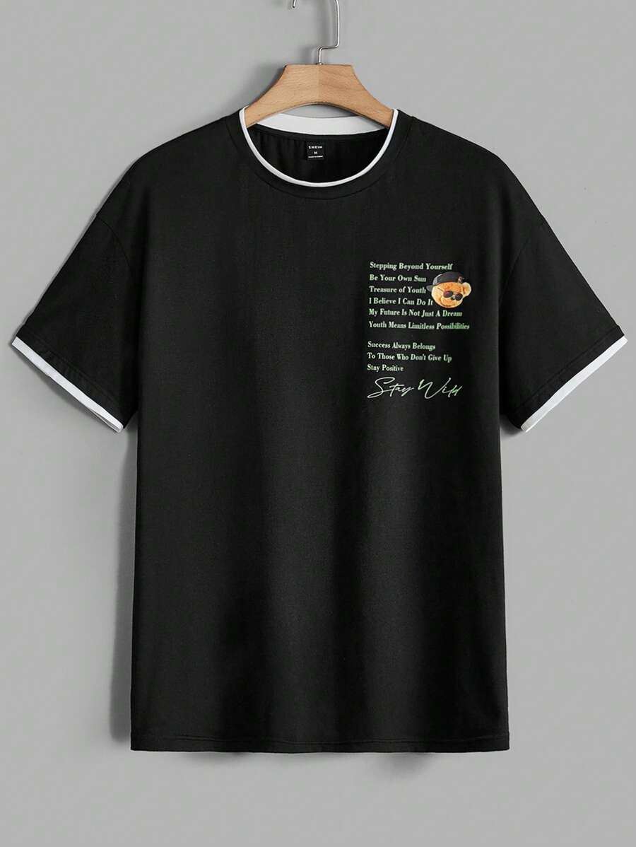 Manfinity RebelGame Hombres Camiseta unida en contraste con estampado de slogan - Negro - Ver 1