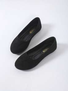 女性時尚舒服的圓頭黑色大碼一腳蹬平底鞋 - 黑色 - 查看 2