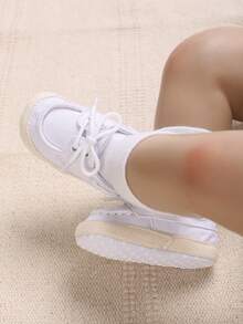 繫帶時尚休閒運動鞋適用於嬰兒和