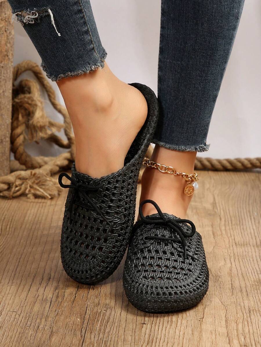 New Fashion Breathable & Comfortable Plastic Women's Slippers, Summer Casual Anti-Slip Hollow-Out Plain Cute Sandals, Lightweight Soft-Soled Water-Resistant Home Slippers For Women