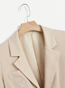 ROMWE J-Fashion Badge Embroidery Lapel Neck Flap Detail Blazer - Apricot - View 3