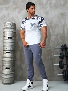 Manfinity Sport Corelite 男士迷彩印花運動T恤 - 彩色 - 查看 5