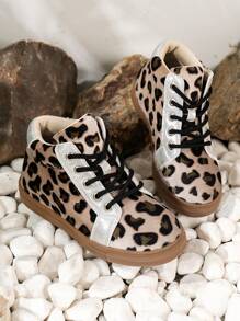 孩子們運動&休閒鞋適合女孩,豹紋印花前綁帶板鞋