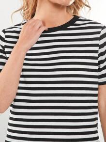 BizChic 條紋印花T恤 - 黑與白 - 查看 4